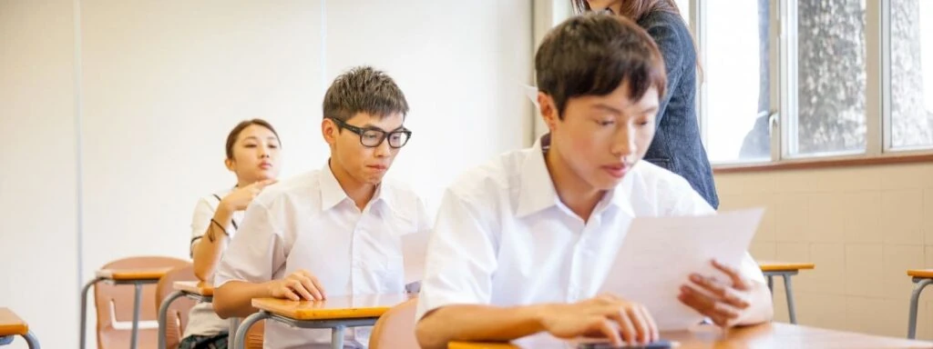 A student managing study time while working through calculus problems